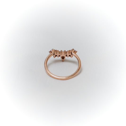Celestial Crown – Pear Cut Diamond V-Ring