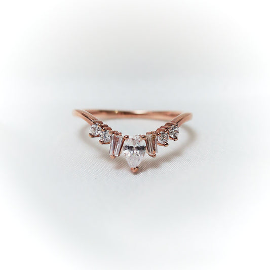Elysian Heart: The Rose Gold Empress Ring