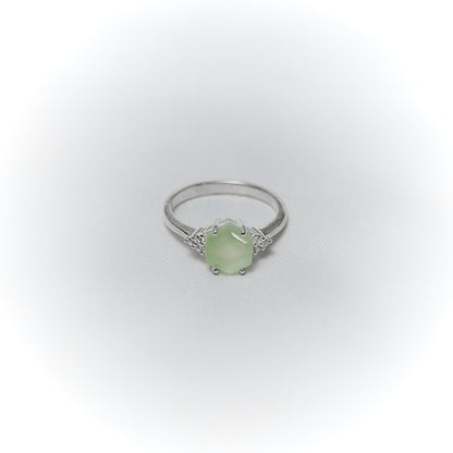 Ethereal Glow – Green Chalcedony Elegance Ring