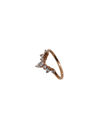 Celestial Crown – Pear Cut Diamond V-Ring